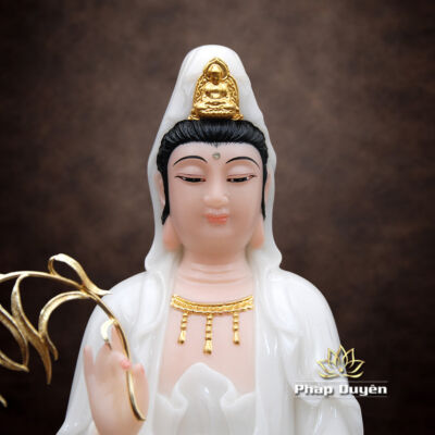 Góc chụp khác của Tượng Ngài Quan Âm Đứng, Bột Đá Hồng, Cao 48cm