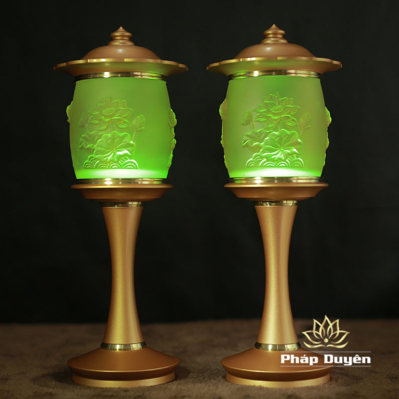 Đôi Đèn Thờ Lưu Ly Hòa Phong Chạm Hoa Sen Nổi Chân Đồng, Cao 38cm - Ảnh 4