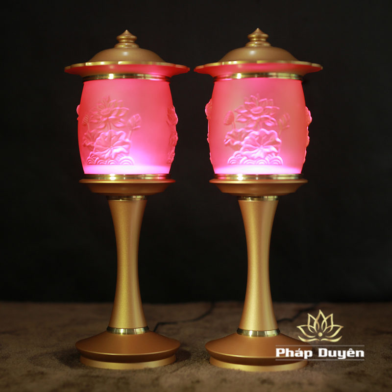 Đôi Đèn Thờ Lưu Ly Hòa Phong Chạm Hoa Sen Nổi Chân Đồng, Cao 38cm - Ảnh 2