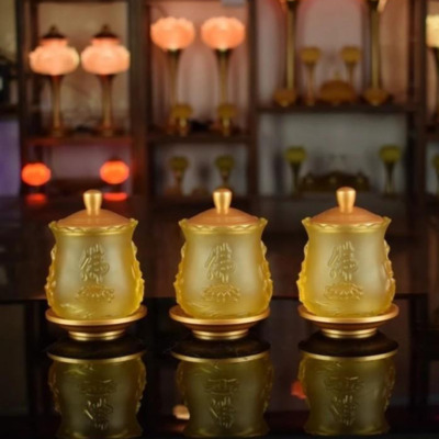 Chén Lưu Ly Hà Vận Đế Đồng Vàng