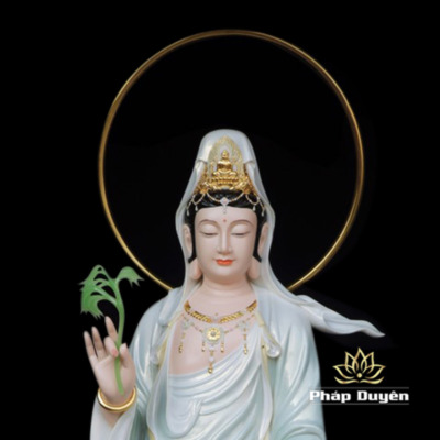 Alternative view of Tượng Quan Âm Tự Tại Đứng Trên Hoa Sen Vàng Bằng Bột Đá, Cao 216cm (Tổng Hào Quang 255cm)