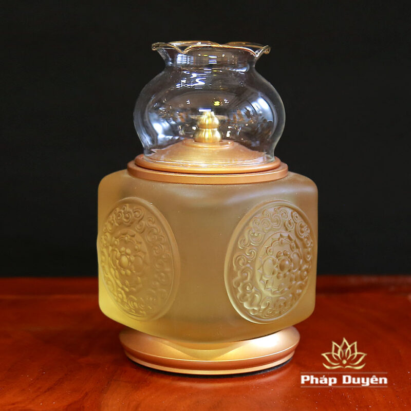 Đèn Dầu Vuông Lưu Ly Chân Đồng Vàng, Chạm Hình Bảo Tướng, Cao 20cm - Ảnh 2