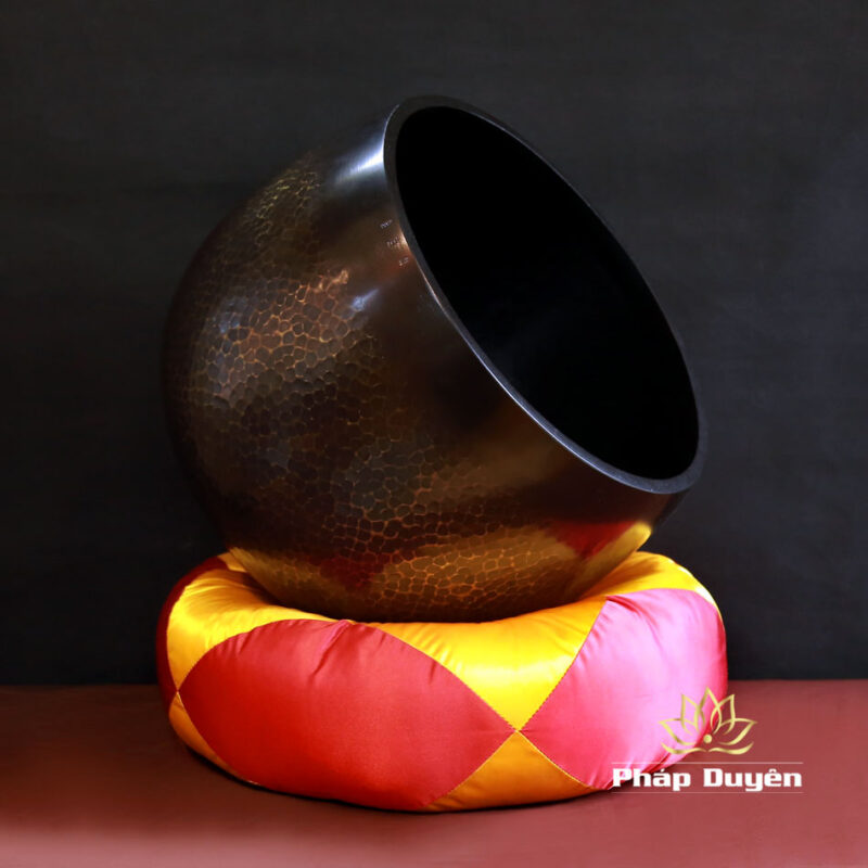 Bộ Chuông Đen Vảy Cá, Mõ Rồng Gỗ Thảo Hoa Lê Kích Thước 16inch (40cm) - Ảnh 3
