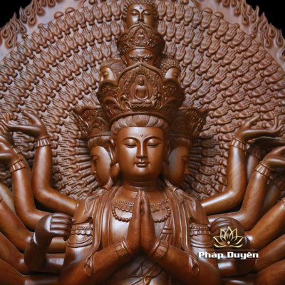 Alternative view of Tượng Quan Âm Thiên Thủ Thiên Nhãn Ngồi Đài Sen, Đế Bát Giác Bằng Gỗ Hương, Cao 1.2m (Tổng Lá Đề 1.5m)