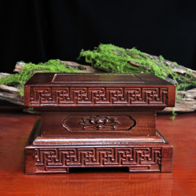 Đế Gỗ Vuông Bằng Gỗ Hương Màu Nâu, Kích Thước 20x20x12cm