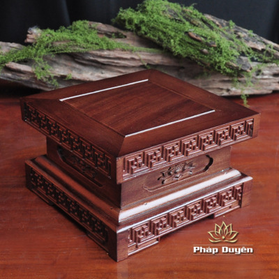 Alternative view of Đế Gỗ Vuông Bằng Gỗ Hương Màu Nâu, Kích Thước 20x20x12cm