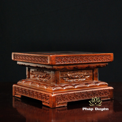 Alternative view of Đế Gỗ Vuông Bằng Gỗ Hương Màu Nâu, Kích Thước 20x20x12cm