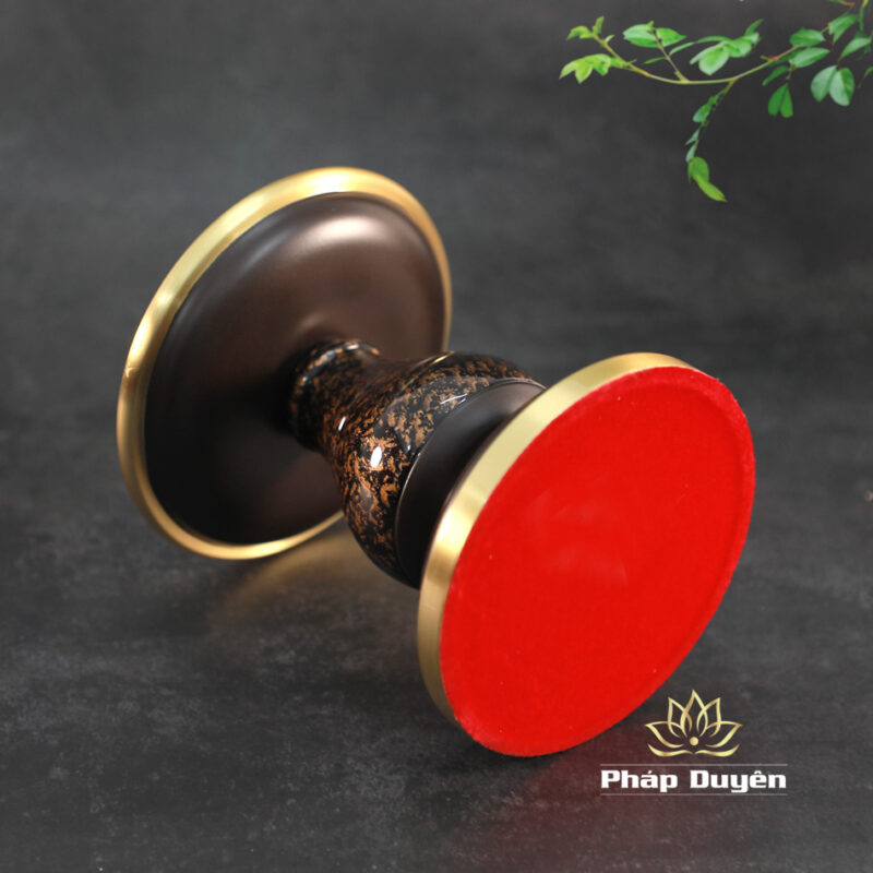 Chân Nến Đồng Vân Đá Nâu Đen - Ảnh 4
