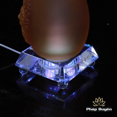 Alternative view of Đế LED Đổi Màu Vuông Pha Lê Thuỷ Tinh Khắc Chữ, Nhiều Cỡ