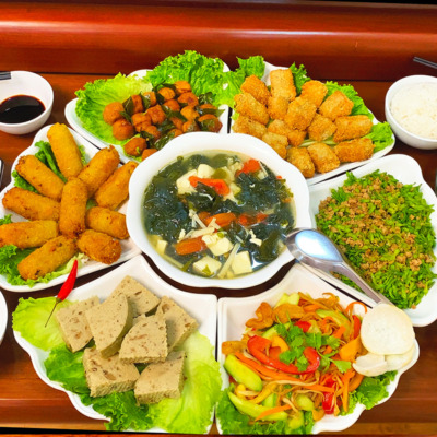 Mâm Chay Thịnh Vượng (nguyên liệu) - Nấm Hàu, Nem Hải Sản, Chả Quế, Canh Rong Biển, Xiên Móc Mật