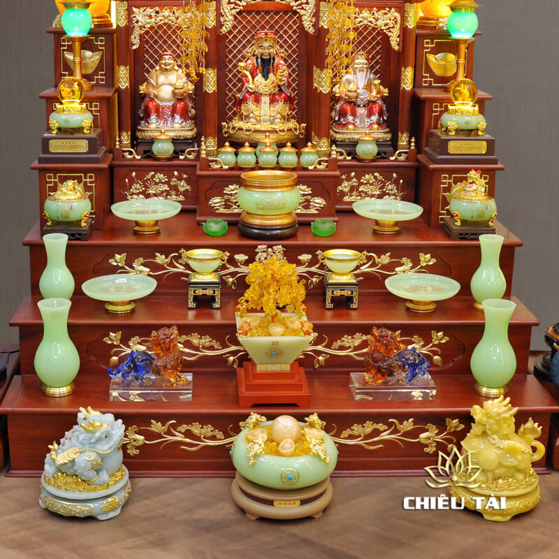 Bộ Bàn Thờ Thần Tài Thổ Địa Ba Gian Lưu Ly Ngọc Xanh Bọc Đồng “Thái Hòa Hưng Vượng”, KT 157*127*189cm - Ảnh 3