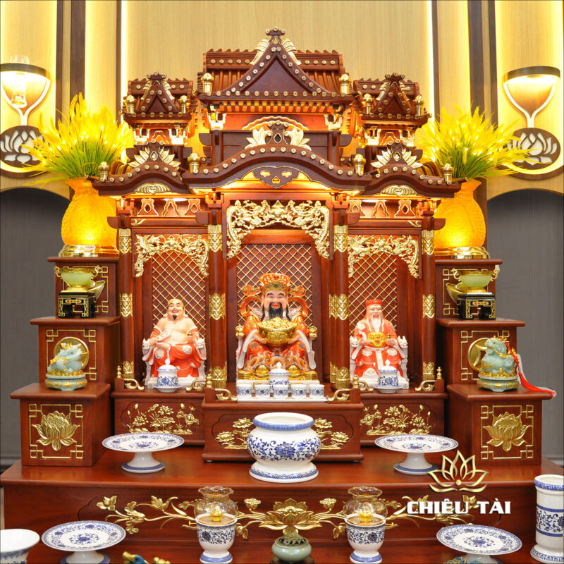 Bộ Bàn Thờ Thần Tài Thổ Địa Ba Gian Sứ Trắng Sen Xanh “Thái Hòa Hưng Vượng”, KT 153*127*189cm - Ảnh 2