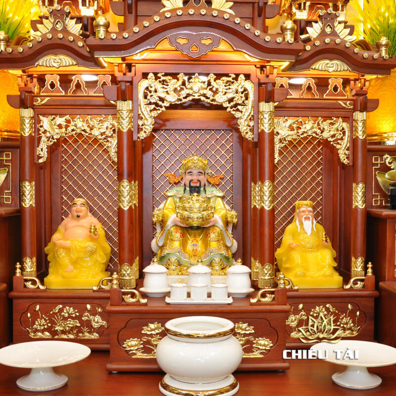 Bộ Bàn Thờ Thần Tài Thổ Địa Ba Gian Sứ Trắng Viền Vàng “Thái Hòa Hưng Vượng”, KT 153*127*189cm - Ảnh 3