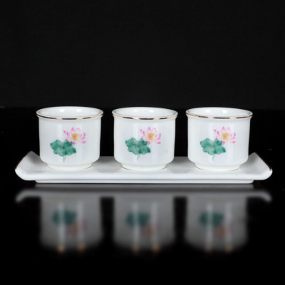 Chén Nước Bộ 3 Chiếc Sứ Trắng Hoa Sen Hồng Lá Xanh