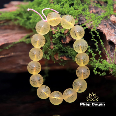 Alternative view of Chuỗi Vòng Đeo Tay Đá Lưu Ly Vàng Khắc Chữ Nam Mô A Di Đà Phật, Kích Thước 12mm, 14mm